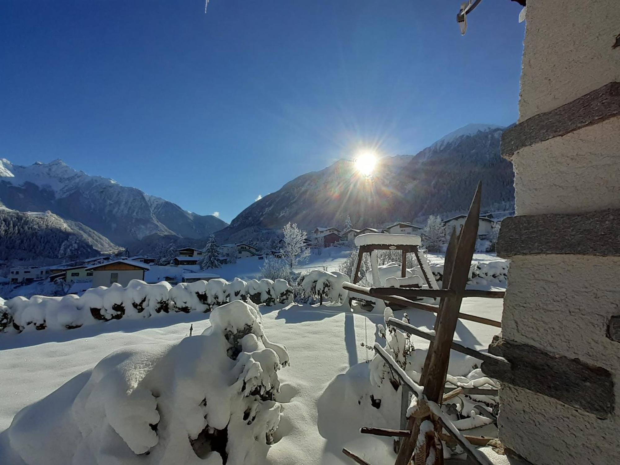 Ferienhaus Oetztal-Lodge ザウテンス エクステリア 写真