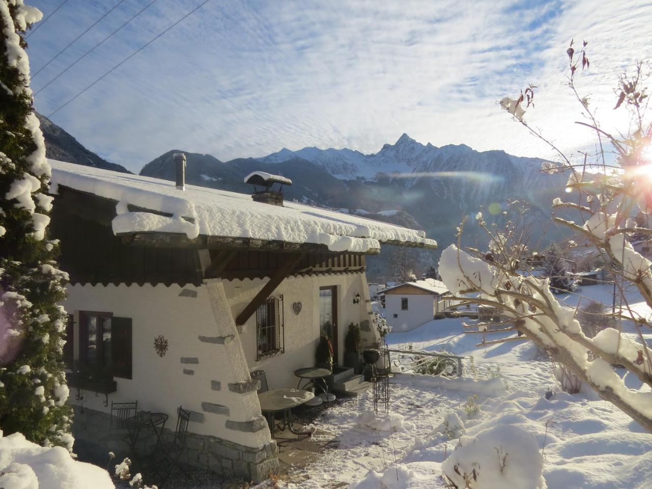 Ferienhaus Oetztal-Lodge ザウテンス エクステリア 写真